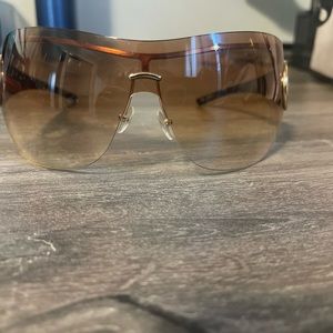 Vintage Gucci sunglasses in excellent condition